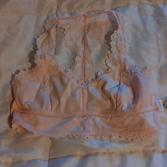 Little Girls Pink lace sports bra - Picture 4 of 5